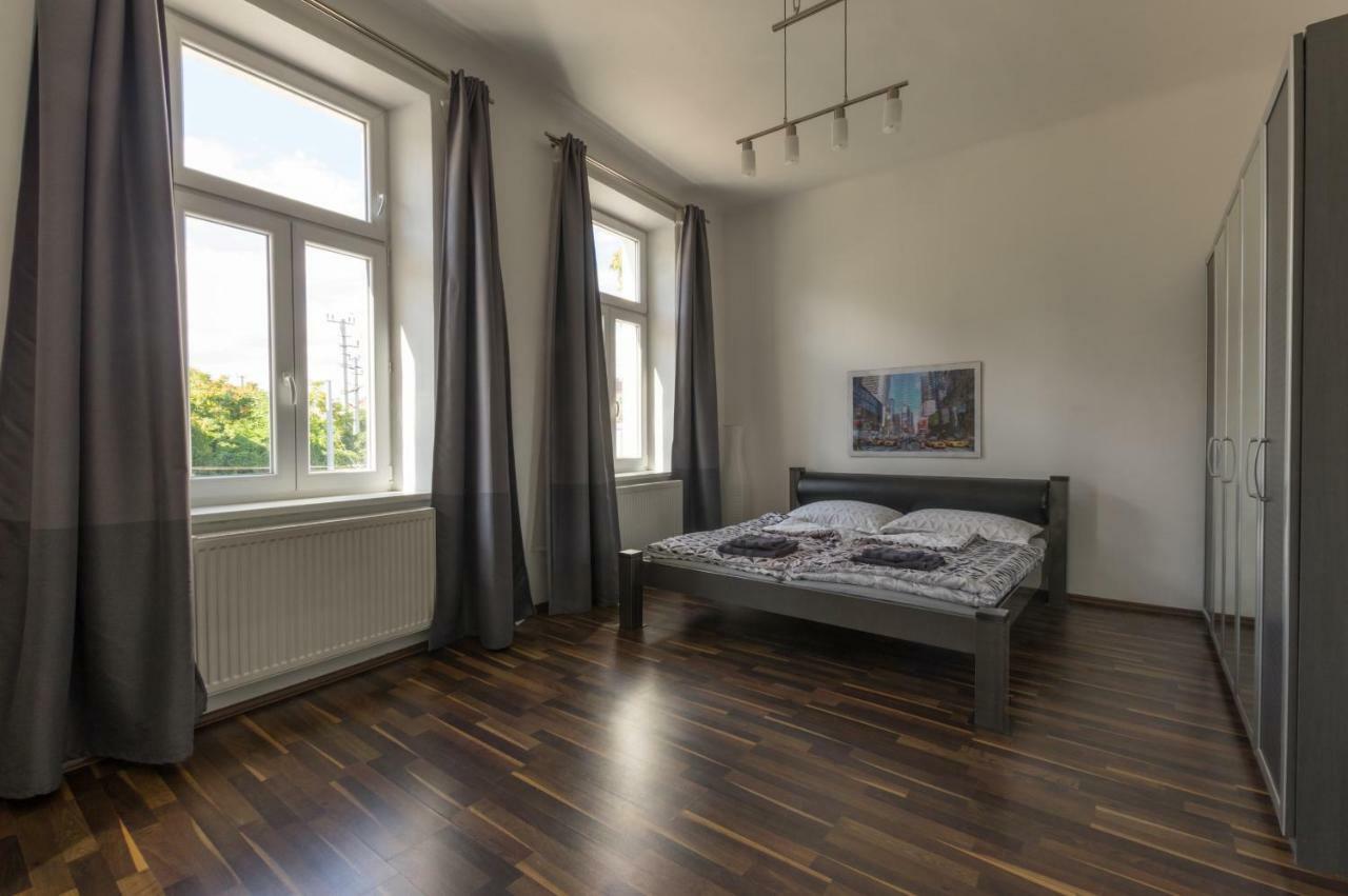 Spacious In Center With Terrace * Vienne