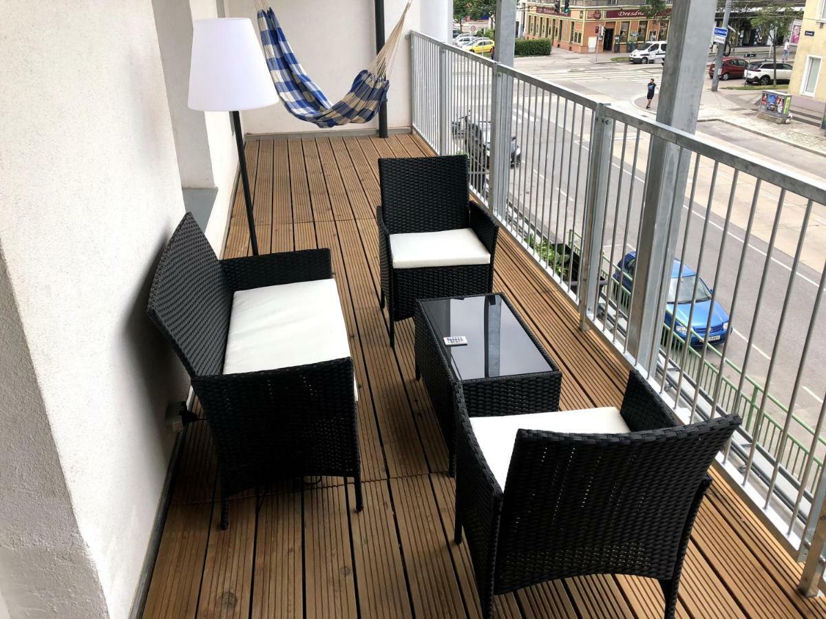 Spacious In Center With Terrace Appartement *